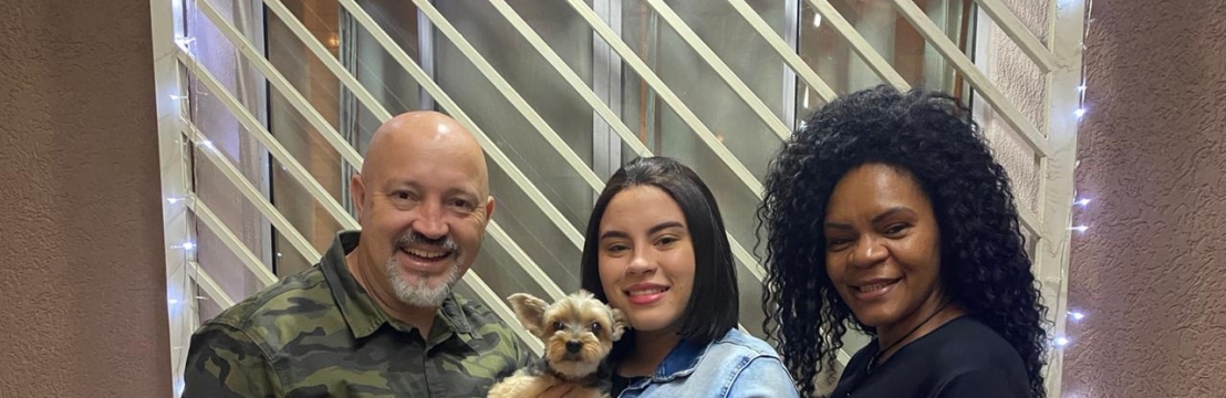 LUCKYIsabelle de Oliveira Castro