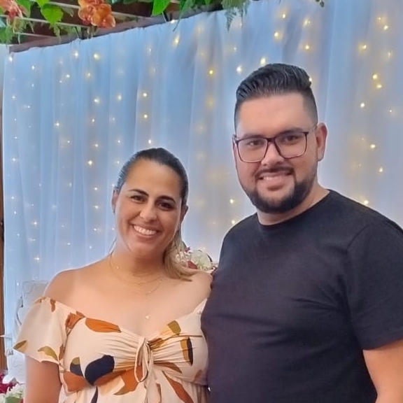 Hulklino Ottenio de Araujo Bruna Ottenio de Araujo