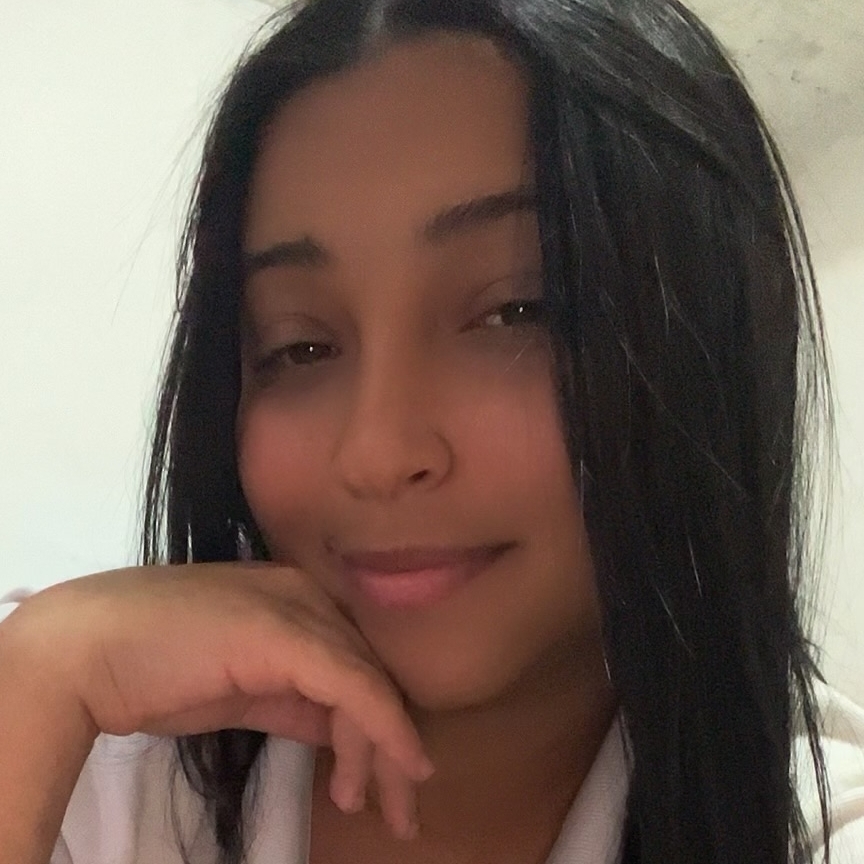 -maya  Ana Luiza 